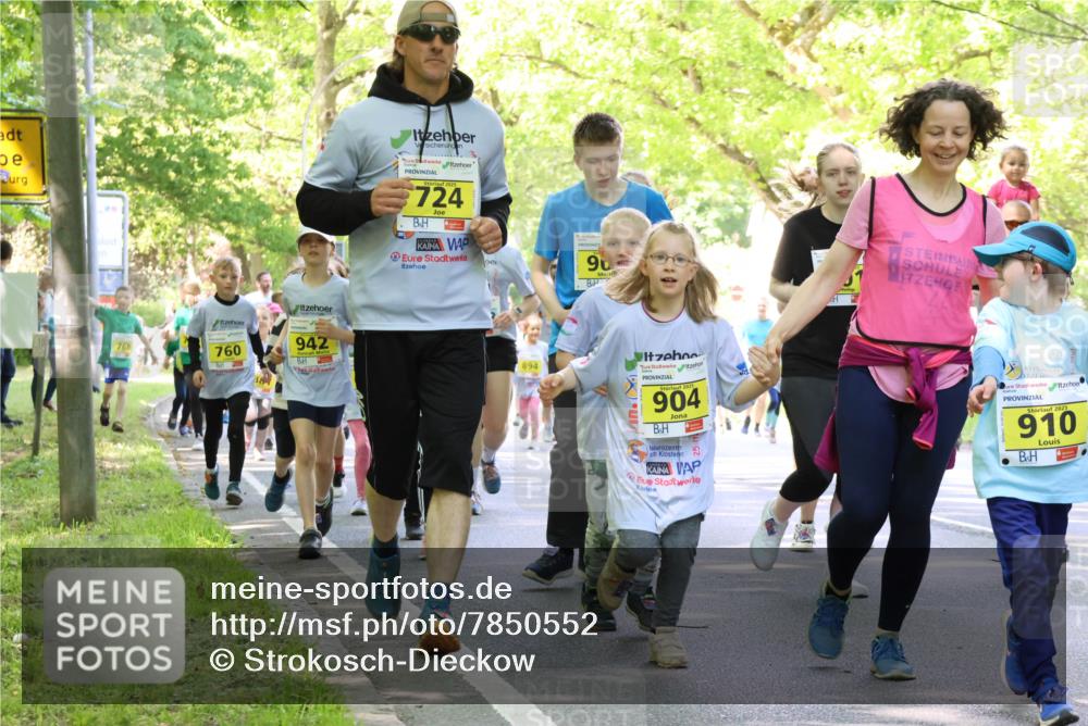 17.05.2025 - Störlauf Strokosch-Dieckow http://msf.ph/oto/7850552 17.05.2025 14:01:53 Laufen 768, 760, 942, 2025, 724, 894, 90, 2025, 904, 5, 2025, 910 meine-sportfotos.de
