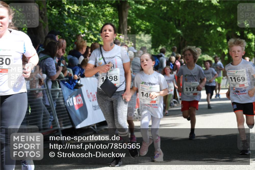 17.05.2025 - Störlauf Strokosch-Dieckow http://msf.ph/oto/7850565 17.05.2025 14:46:47 Ziel 2025, 30, 198, 140, 1171, 1537, 1169 meine-sportfotos.de
