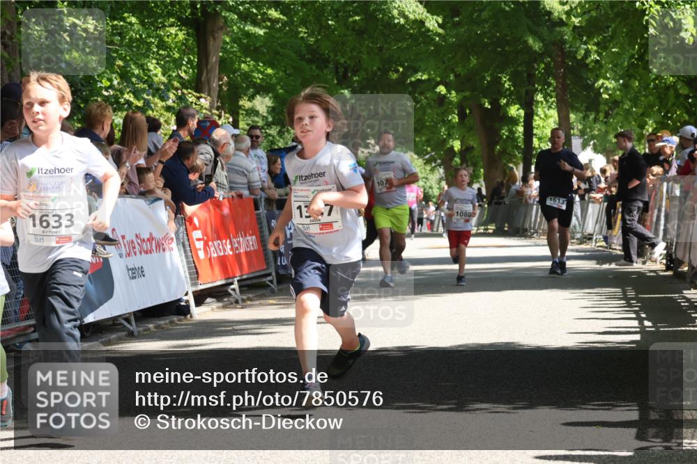 17.05.2025 - Störlauf Strokosch-Dieckow http://msf.ph/oto/7850576 17.05.2025 14:46:52 Ziel 1633, 107, 13, 1613, 1080 meine-sportfotos.de