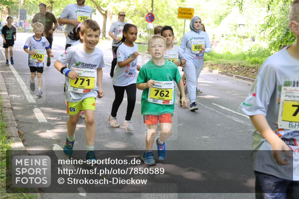 17.05.2025 - Störlauf Strokosch-Dieckow http://msf.ph/oto/7850589 17.05.2025 14:02:07 Laufen 705, 704, 2025, 771, 2025, 762, 80, 7 meine-sportfotos.de