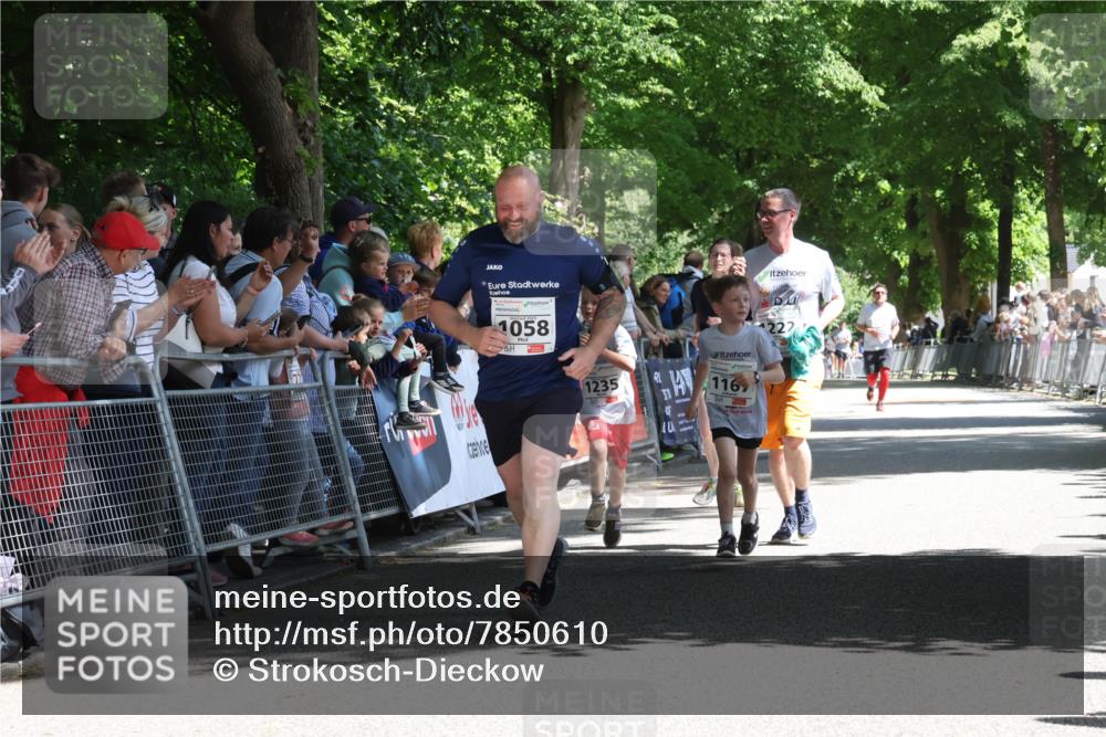 17.05.2025 - Störlauf Strokosch-Dieckow http://msf.ph/oto/7850610 17.05.2025 14:47:21 Ziel 1058, 1235, 222, 116 meine-sportfotos.de