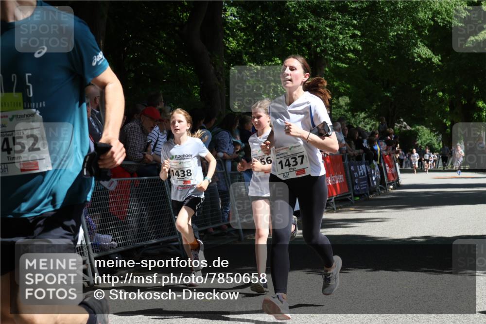 17.05.2025 - Störlauf Strokosch-Dieckow http://msf.ph/oto/7850658 17.05.2025 14:47:59 Ziel 125, 2025, 452, 1438, 56, 1437 meine-sportfotos.de
