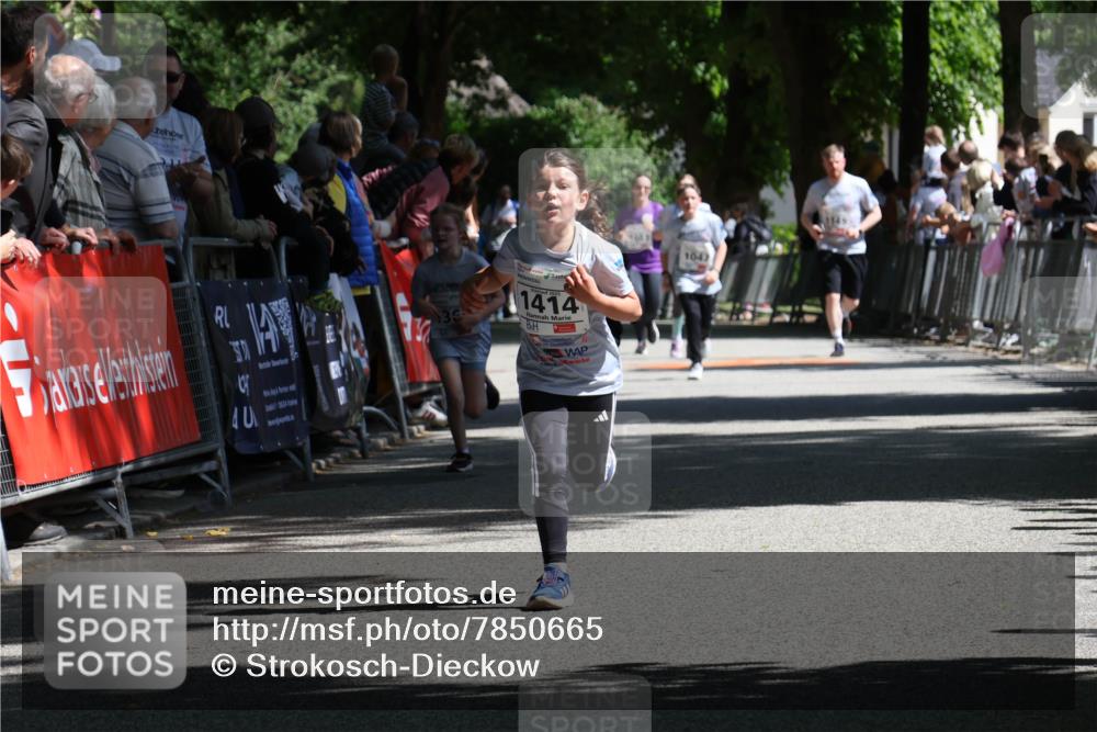 17.05.2025 - Störlauf Strokosch-Dieckow http://msf.ph/oto/7850665 17.05.2025 14:48:08 Ziel 4, 24, 1414, 1047 meine-sportfotos.de