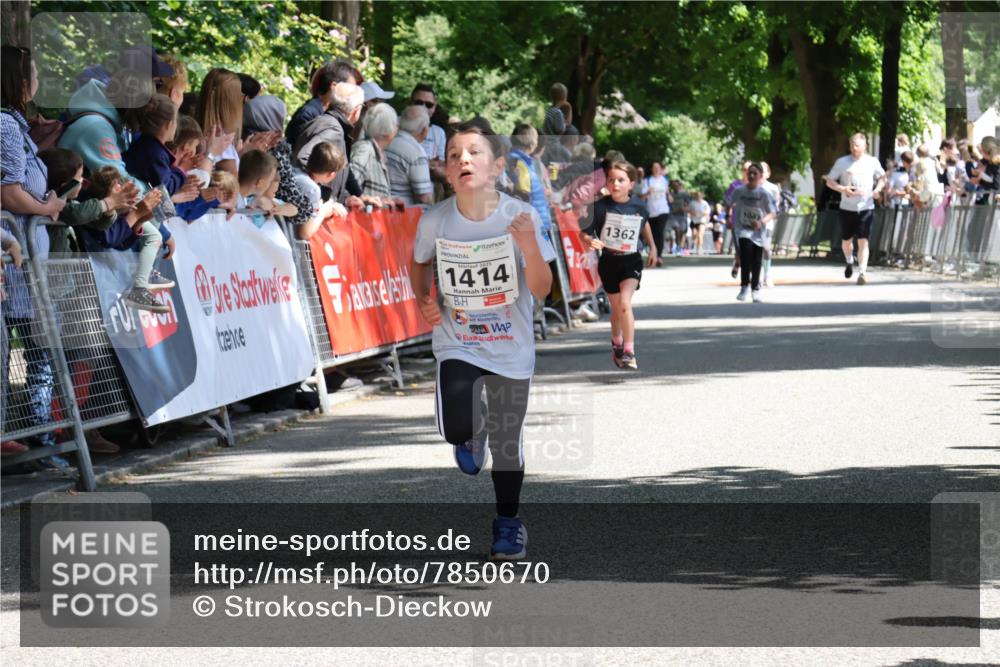 17.05.2025 - Störlauf Strokosch-Dieckow http://msf.ph/oto/7850670 17.05.2025 14:48:10 Ziel 2025, 1414, 1362 meine-sportfotos.de