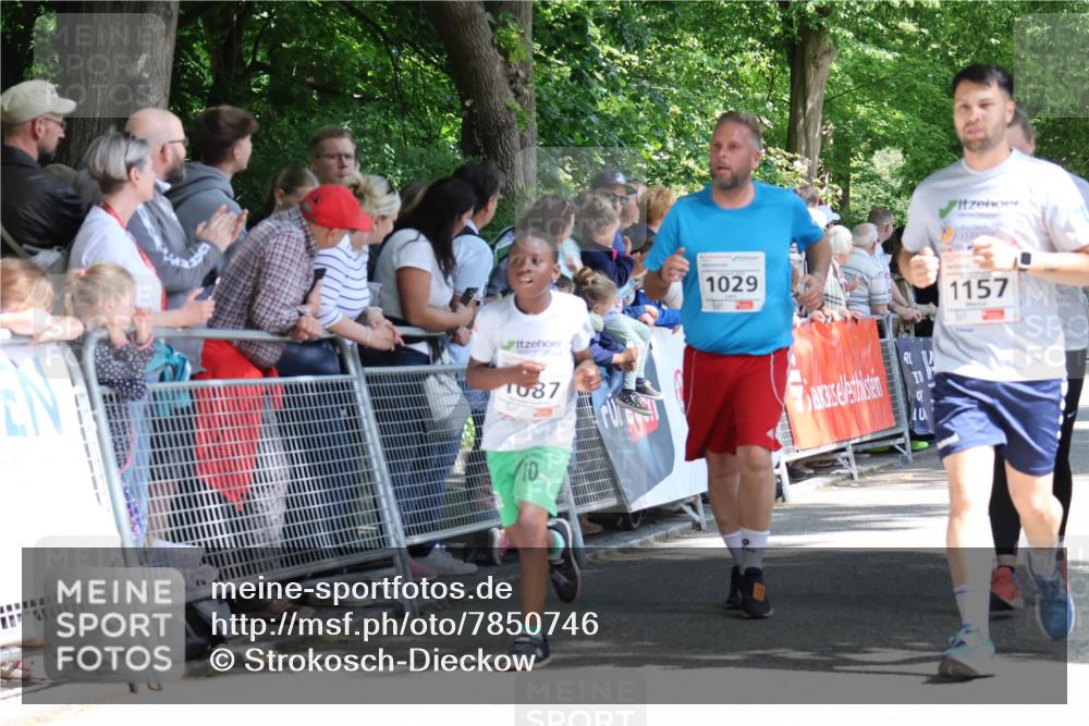 17.05.2025 - Störlauf Strokosch-Dieckow http://msf.ph/oto/7850746 17.05.2025 14:48:44 Ziel 1087, 10, 1029, 1157 meine-sportfotos.de