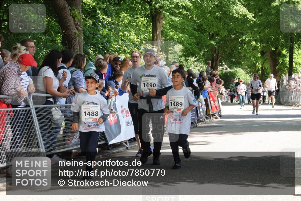 17.05.2025 - Störlauf Strokosch-Dieckow http://msf.ph/oto/7850779 17.05.2025 14:49:11 Ziel 1490, 1488, 1489, 1705 meine-sportfotos.de