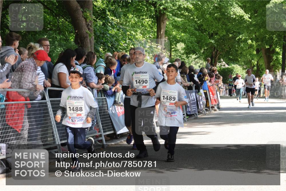 17.05.2025 - Störlauf Strokosch-Dieckow http://msf.ph/oto/7850781 17.05.2025 14:49:11 Ziel 1488, 1490, 1489, 105 meine-sportfotos.de