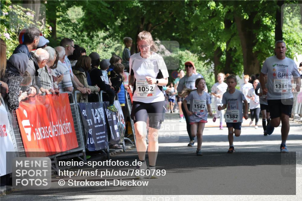 17.05.2025 - Störlauf Strokosch-Dieckow http://msf.ph/oto/7850789 17.05.2025 14:49:18 Ziel 40, 1052, 1562, 1382, 1381 meine-sportfotos.de