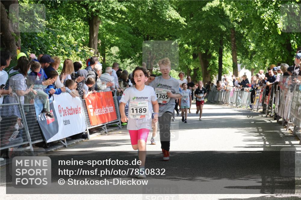 17.05.2025 - Störlauf Strokosch-Dieckow http://msf.ph/oto/7850832 17.05.2025 14:49:38 Ziel 1189, 1305, 1082 meine-sportfotos.de