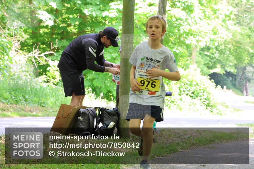 17.05.2025 - Störlauf Strokosch-Dieckow http://msf.ph/oto/7850842 17.05.2025 14:09:29 Laufen 65, 2025, 976 meine-sportfotos.de