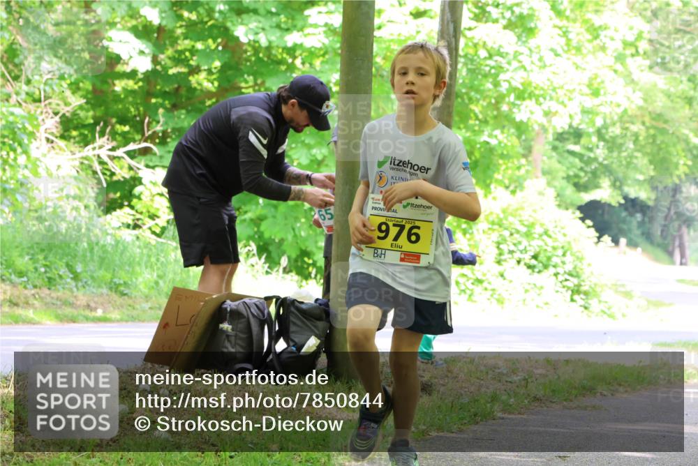 17.05.2025 - Störlauf Strokosch-Dieckow http://msf.ph/oto/7850844 17.05.2025 14:09:29 Laufen 65, 2025, 9761 meine-sportfotos.de