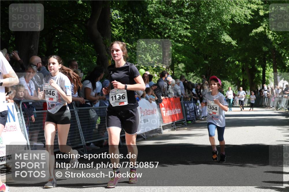 17.05.2025 - Störlauf Strokosch-Dieckow http://msf.ph/oto/7850857 17.05.2025 14:49:50 Ziel 1046, 67, 1136 meine-sportfotos.de