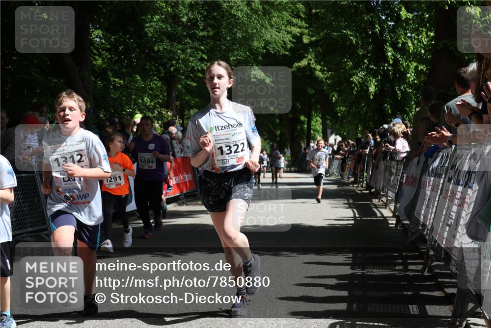 17.05.2025 - Störlauf Strokosch-Dieckow http://msf.ph/oto/7850880 17.05.2025 14:50:18 Ziel 2025, 1312, 25, 1291, 1484, 1322 meine-sportfotos.de