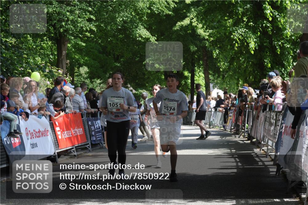 17.05.2025 - Störlauf Strokosch-Dieckow http://msf.ph/oto/7850922 17.05.2025 14:50:51 Ziel 105, 1193, 10, 1574 meine-sportfotos.de