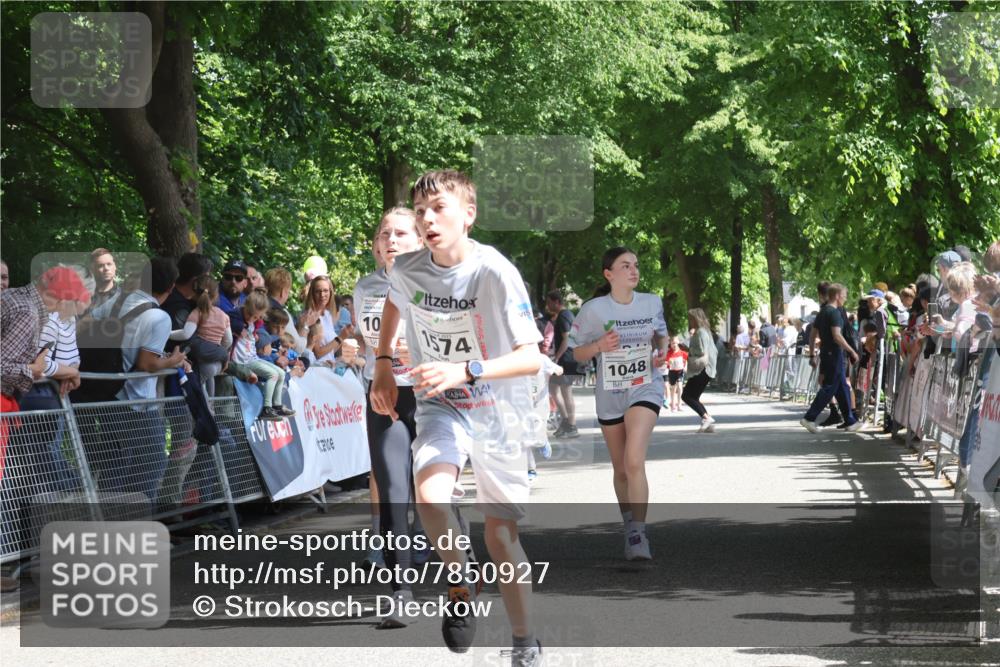 17.05.2025 - Störlauf Strokosch-Dieckow http://msf.ph/oto/7850927 17.05.2025 14:50:52 Ziel 10, 1574, 112, 1048 meine-sportfotos.de