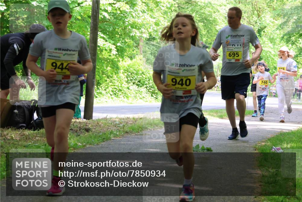 17.05.2025 - Störlauf Strokosch-Dieckow http://msf.ph/oto/7850934 17.05.2025 14:10:07 Laufen 944, 202, 940, 695, 740, 719 meine-sportfotos.de