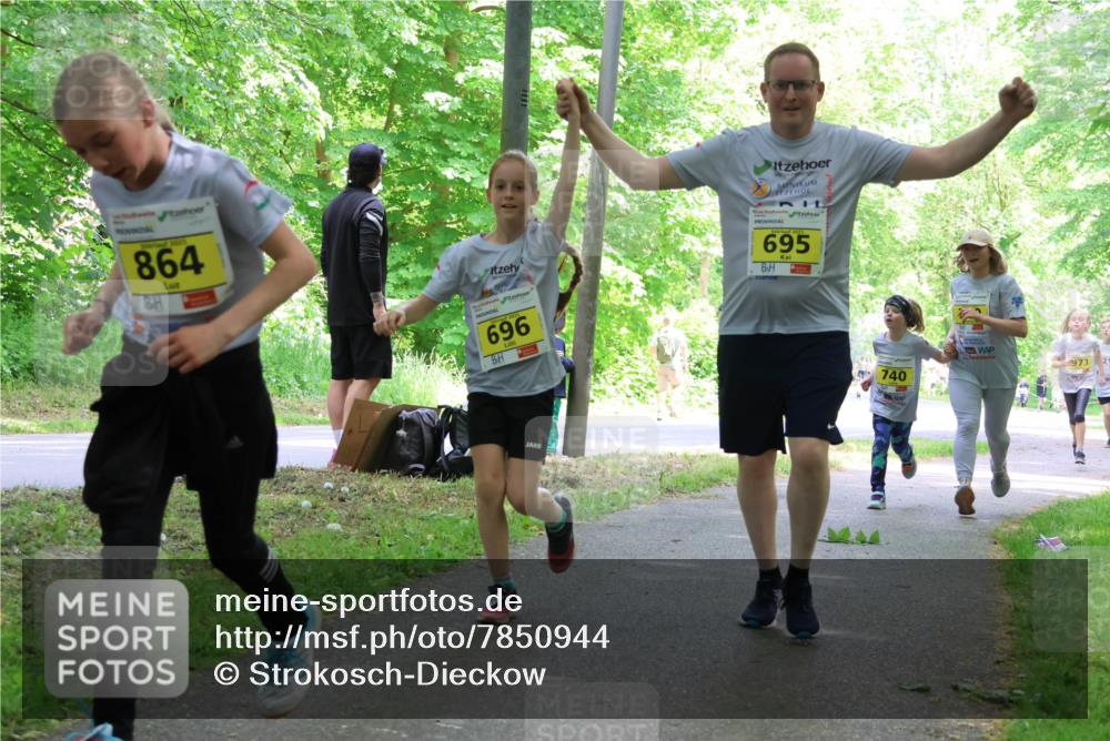 17.05.2025 - Störlauf Strokosch-Dieckow http://msf.ph/oto/7850944 17.05.2025 14:10:09 Laufen 2025, 864, 695, 696, 973, 740 meine-sportfotos.de