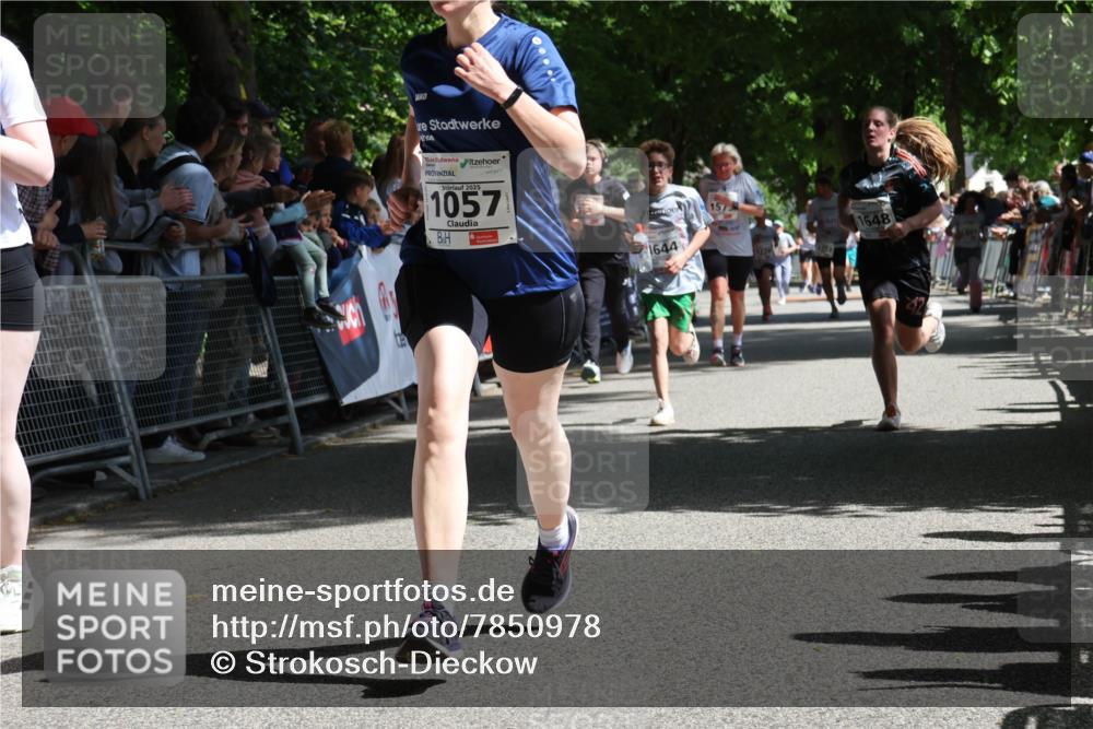 17.05.2025 - Störlauf Strokosch-Dieckow http://msf.ph/oto/7850978 17.05.2025 14:51:32 Ziel 2025, 1057, 1644, 1648 meine-sportfotos.de