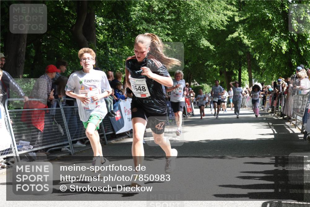 17.05.2025 - Störlauf Strokosch-Dieckow http://msf.ph/oto/7850983 17.05.2025 14:51:34 Ziel 1648, 42, 40, 1575, 13241, 1102 meine-sportfotos.de