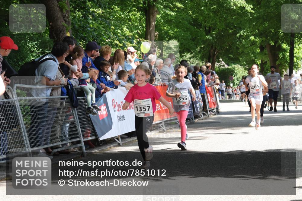 17.05.2025 - Störlauf Strokosch-Dieckow http://msf.ph/oto/7851012 17.05.2025 14:51:56 Ziel 27, 2023, 1357, 1355, 1264, 1550, 1567, 1340 meine-sportfotos.de