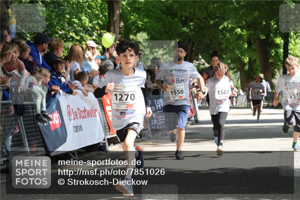 17.05.2025 - Störlauf Strokosch-Dieckow http://msf.ph/oto/7851026 17.05.2025 14:52:02 Ziel 2025, 1270, 1550, 143, 1567, 12, 5, 1372 meine-sportfotos.de