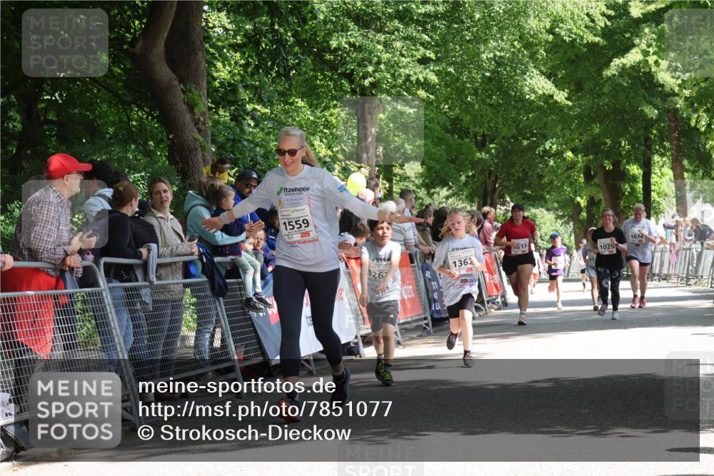 17.05.2025 - Störlauf Strokosch-Dieckow http://msf.ph/oto/7851077 17.05.2025 14:52:31 Ziel 1559, 1363, 1267, 40, 1025, 1674 meine-sportfotos.de