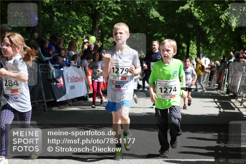 17.05.2025 - Störlauf Strokosch-Dieckow http://msf.ph/oto/7851177 17.05.2025 14:54:01 Ziel 202, 284, 2, 1466, 2025, 1279, 2025, 1274, 68 meine-sportfotos.de