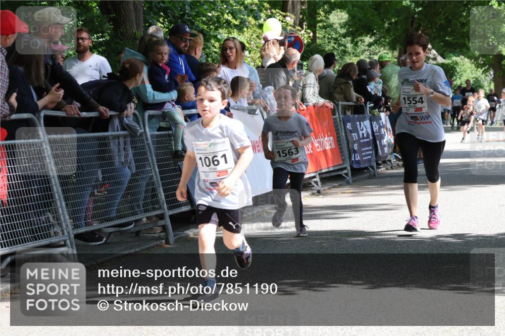 17.05.2025 - Störlauf Strokosch-Dieckow http://msf.ph/oto/7851190 17.05.2025 14:54:12 Ziel 1061, 1563, 1554 meine-sportfotos.de