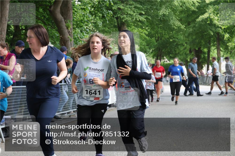 17.05.2025 - Störlauf Strokosch-Dieckow http://msf.ph/oto/7851332 17.05.2025 14:56:00 Ziel 2025, 1641, 1232, 1529, 1224 meine-sportfotos.de