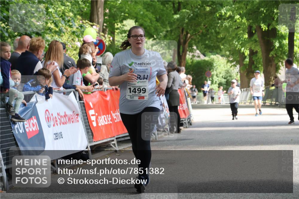 17.05.2025 - Störlauf Strokosch-Dieckow http://msf.ph/oto/7851382 17.05.2025 14:56:47 Ziel 2025, 1499, 1627, 1670 meine-sportfotos.de