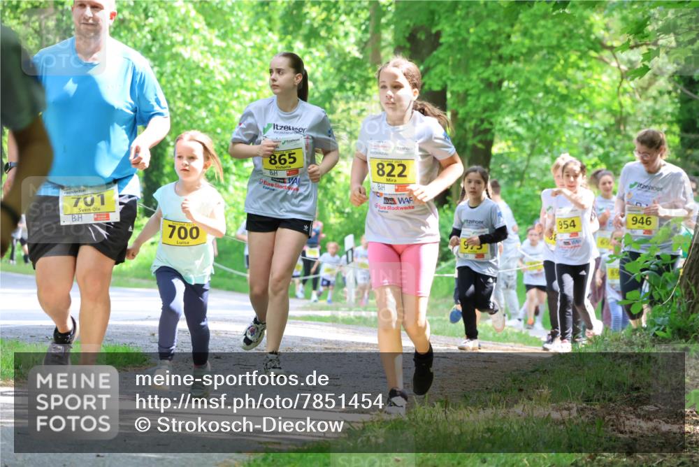 17.05.2025 - Störlauf Strokosch-Dieckow http://msf.ph/oto/7851454 17.05.2025 14:12:53 Laufen 701, 700, 865, 9, 2025, 822, 954, 946 meine-sportfotos.de