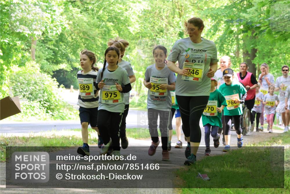 17.05.2025 - Störlauf Strokosch-Dieckow http://msf.ph/oto/7851466 17.05.2025 14:13:01 Laufen 689, 975, 95, 46, 170, 89, 692, 760, 33, 894 meine-sportfotos.de