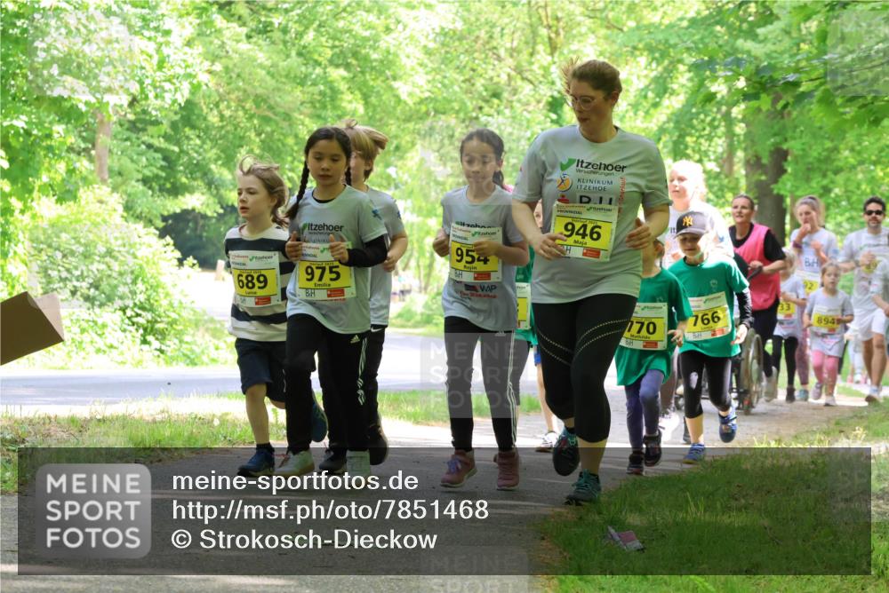 17.05.2025 - Störlauf Strokosch-Dieckow http://msf.ph/oto/7851468 17.05.2025 14:13:01 Laufen 689, 975, 954, 946, 770, 766, 894 meine-sportfotos.de