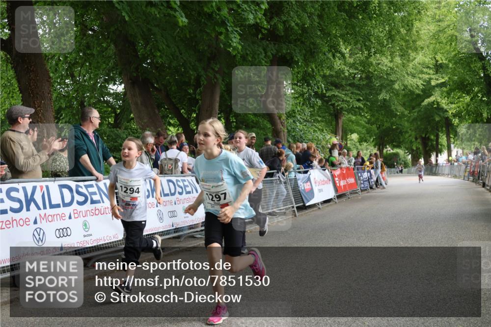 17.05.2025 - Störlauf Strokosch-Dieckow http://msf.ph/oto/7851530 17.05.2025 15:00:05 Ziel 1294, 1297, 0000 meine-sportfotos.de