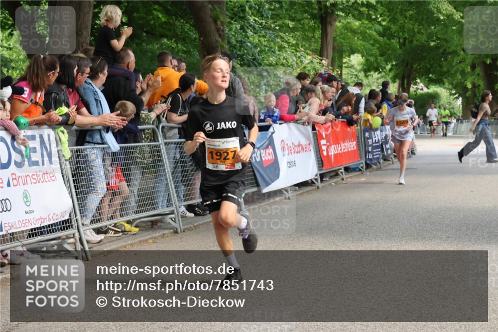 17.05.2025 - Störlauf Strokosch-Dieckow http://msf.ph/oto/7851743 17.05.2025 15:23:09 Ziel 1927, 2369 meine-sportfotos.de