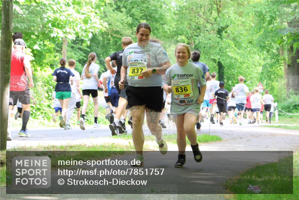 17.05.2025 - Störlauf Strokosch-Dieckow http://msf.ph/oto/7851757 17.05.2025 14:16:54 Laufen 837, 836 meine-sportfotos.de