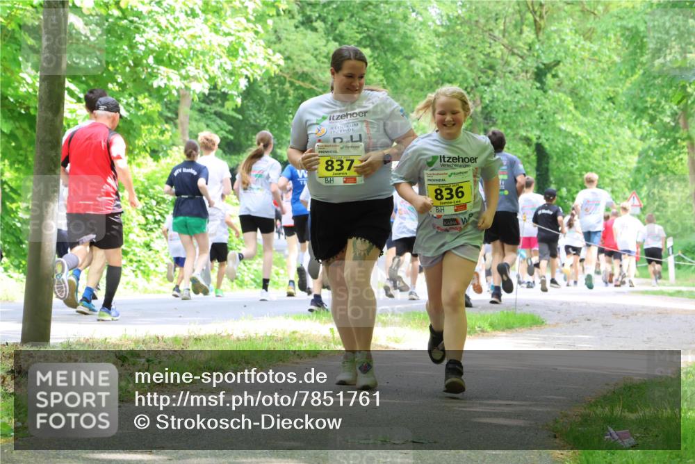 17.05.2025 - Störlauf Strokosch-Dieckow http://msf.ph/oto/7851761 17.05.2025 14:16:54 Laufen 837, 836 meine-sportfotos.de