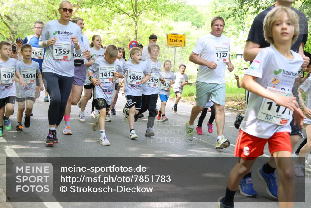 17.05.2025 - Störlauf Strokosch-Dieckow http://msf.ph/oto/7851783 17.05.2025 14:17:10 Laufen 1610, 1559, 1405, 1404, 102, 1413, 717, 1406, 1127, 1403, 1439, 106, 05, 117 meine-sportfotos.de