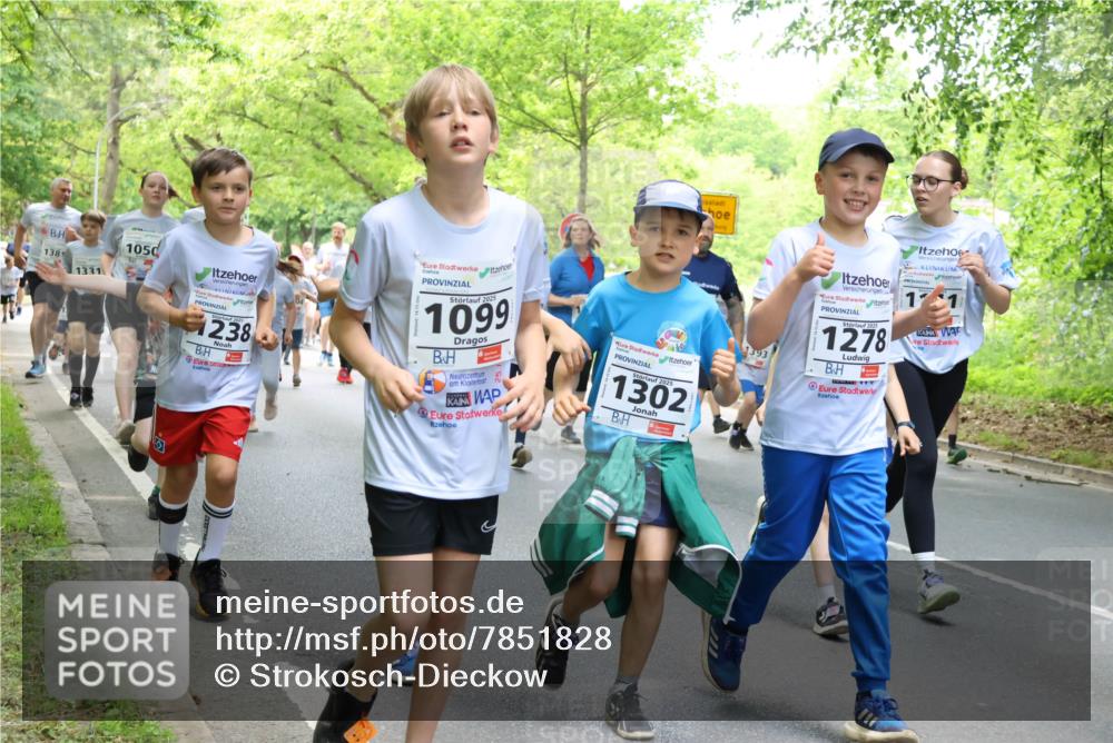 17.05.2025 - Störlauf Strokosch-Dieckow http://msf.ph/oto/7851828 17.05.2025 14:17:27 Laufen 1381, 1331, 1050, 238, 2025, 1099, 2025, 1302, 393, 1278, 11 meine-sportfotos.de