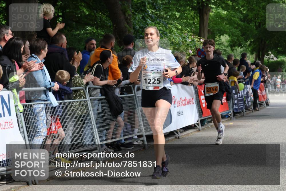 17.05.2025 - Störlauf Strokosch-Dieckow http://msf.ph/oto/7851831 17.05.2025 15:23:58 Ziel 2025, 1225, 2256 meine-sportfotos.de