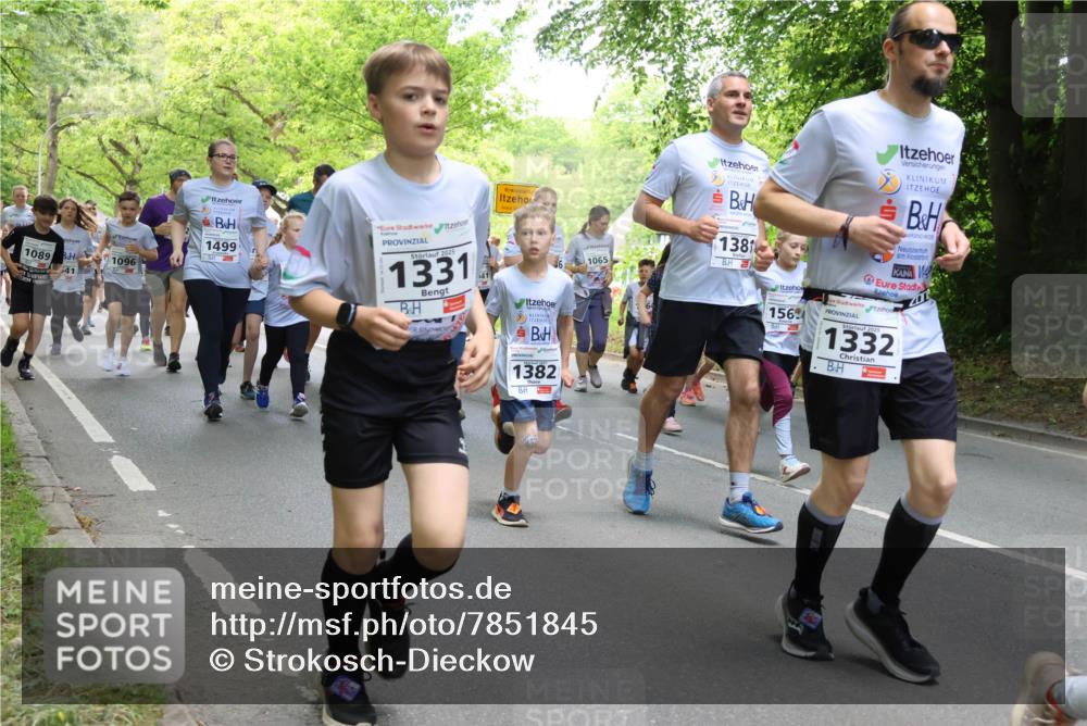 17.05.2025 - Störlauf Strokosch-Dieckow http://msf.ph/oto/7851845 17.05.2025 14:17:32 Laufen 1096, 1089, 41, 1499, 2025, 1331, 6, 1065, 1382, 138, 156, 1332 meine-sportfotos.de