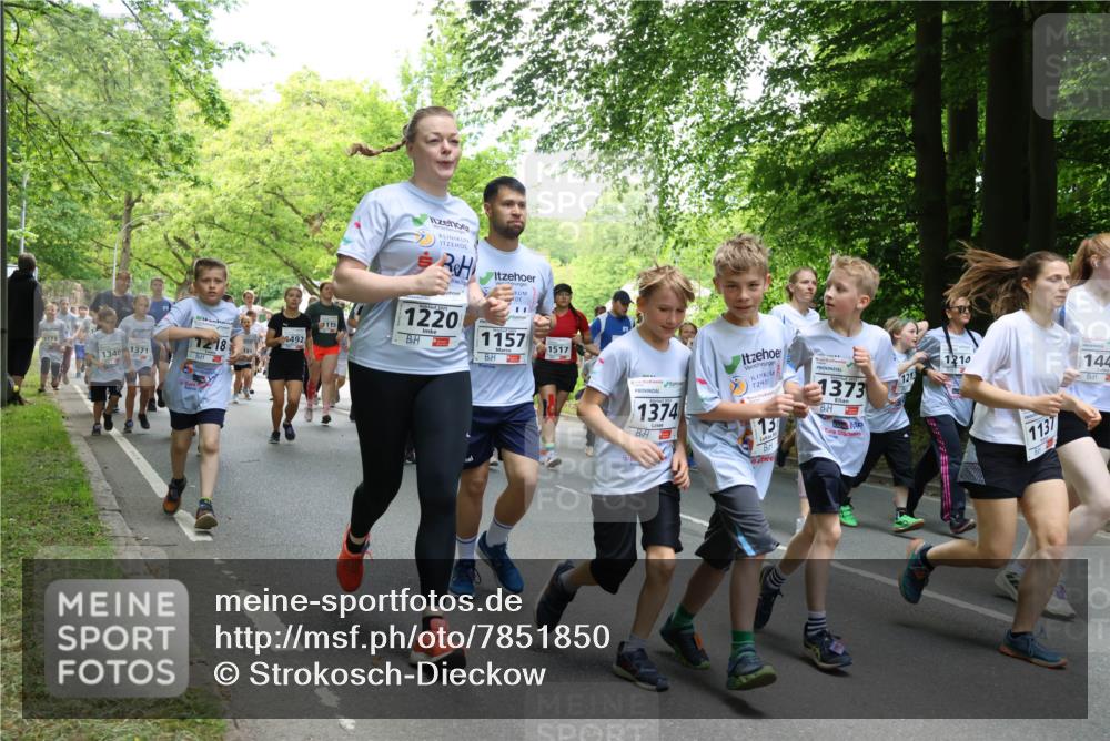 17.05.2025 - Störlauf Strokosch-Dieckow http://msf.ph/oto/7851850 17.05.2025 14:17:37 Laufen 1218, 1473, 1340, 1371, 492, 1115, 1220, 1157, 1517, 1374, 13, 1373, 121, 1214, 1137, 144 meine-sportfotos.de