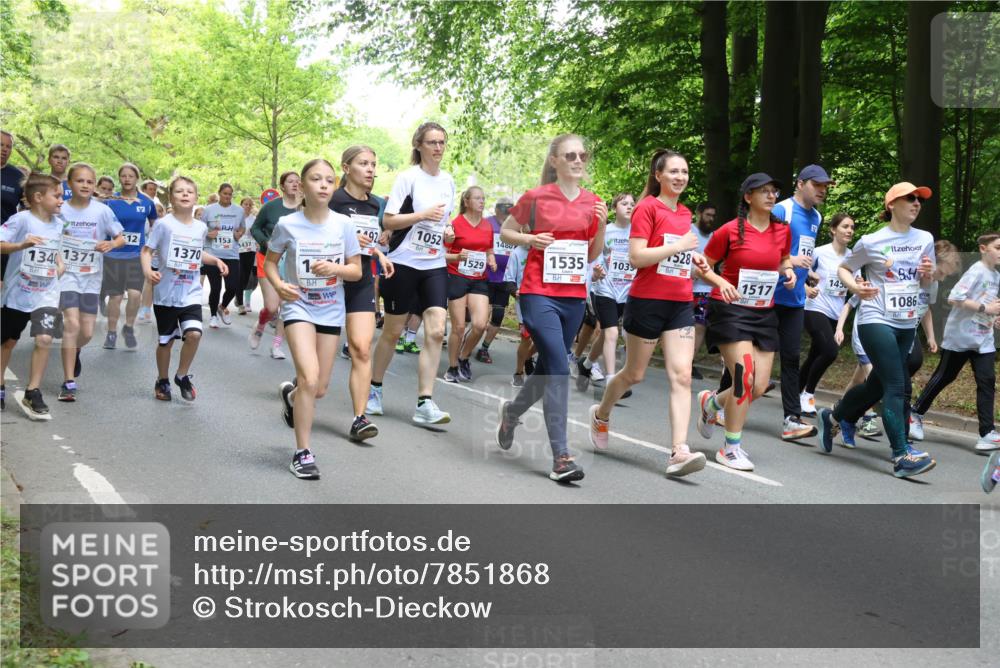 17.05.2025 - Störlauf Strokosch-Dieckow http://msf.ph/oto/7851868 17.05.2025 14:17:40 Laufen 92, 12, 1153, 1437, 134, 1371, 1370, 1052, 1529, 1480, 1535, 103, 528, 1517, 16, 145, 1086, 2 meine-sportfotos.de