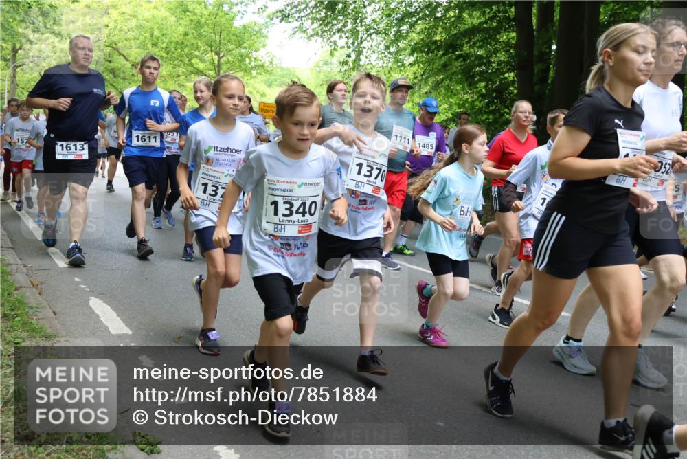 17.05.2025 - Störlauf Strokosch-Dieckow http://msf.ph/oto/7851884 17.05.2025 14:17:41 Laufen 157, 1613, 1611, 1957, 1111, 1485, 137, 2025, 1340, 1370, 352 meine-sportfotos.de