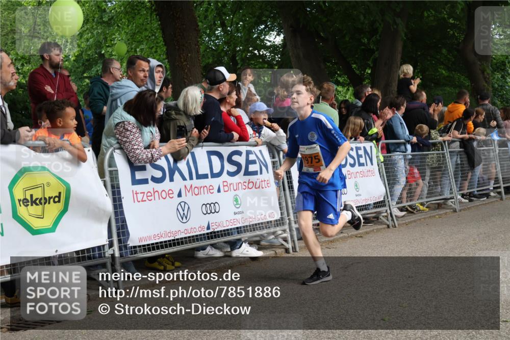 17.05.2025 - Störlauf Strokosch-Dieckow http://msf.ph/oto/7851886 17.05.2025 15:24:59 Ziel 11, 04000, 1975 meine-sportfotos.de