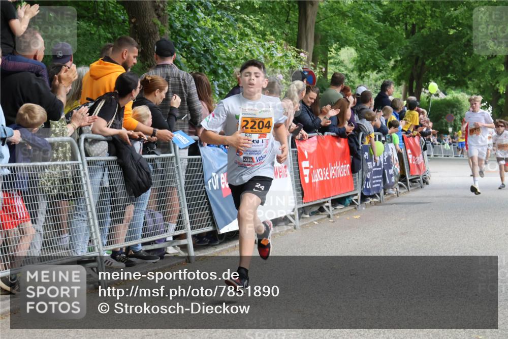 17.05.2025 - Störlauf Strokosch-Dieckow http://msf.ph/oto/7851890 17.05.2025 15:25:01 Ziel 2025, 2204, 24, 2060 meine-sportfotos.de
