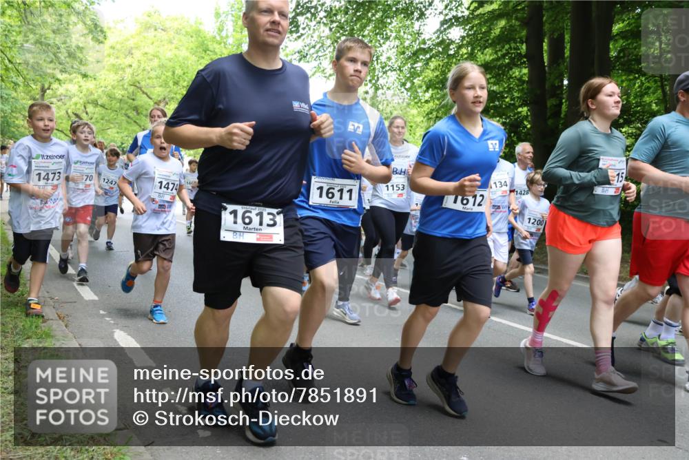 17.05.2025 - Störlauf Strokosch-Dieckow http://msf.ph/oto/7851891 17.05.2025 14:17:43 Laufen 1473, 70, 1247, 1474, 146, 2025, 1613, 1153, 1611, 134, 1428, 1612, 1200, 15 meine-sportfotos.de