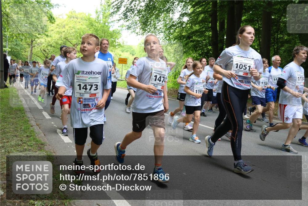 17.05.2025 - Störlauf Strokosch-Dieckow http://msf.ph/oto/7851896 17.05.2025 14:17:44 Laufen 1477, 1079, 1070, 1139, 1279, 2025, 1473, 9, 147, 1191, 1051, 14, 1133, 1134 meine-sportfotos.de