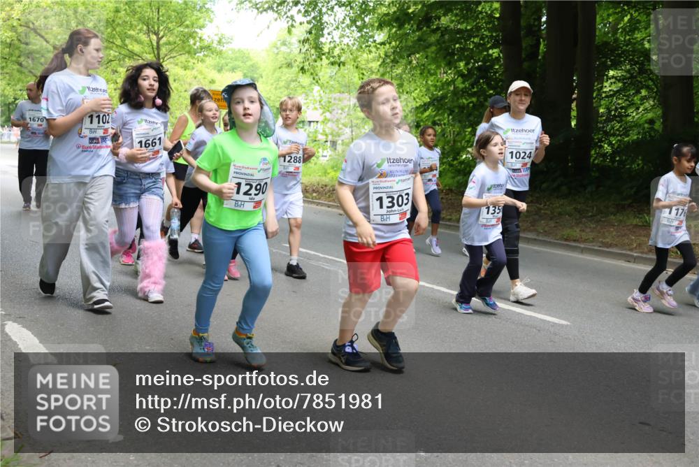 17.05.2025 - Störlauf Strokosch-Dieckow http://msf.ph/oto/7851981 17.05.2025 14:18:01 Laufen 1670, 1102, 1661, 1290, 1288, 1303, 135, 1024, 1176 meine-sportfotos.de