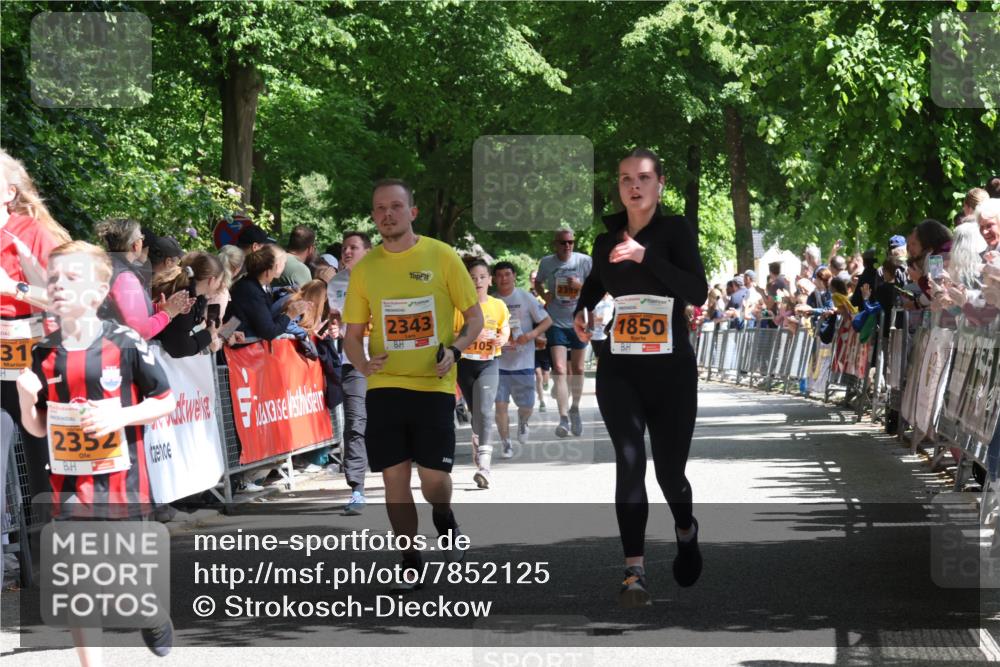 17.05.2025 - Störlauf Strokosch-Dieckow http://msf.ph/oto/7852125 17.05.2025 15:27:45 Ziel 31, 2352, 2343, 105, 1850 meine-sportfotos.de
